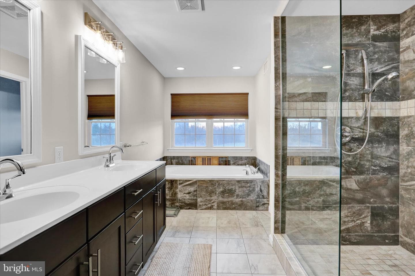 51 Edinboro Lane photo 37