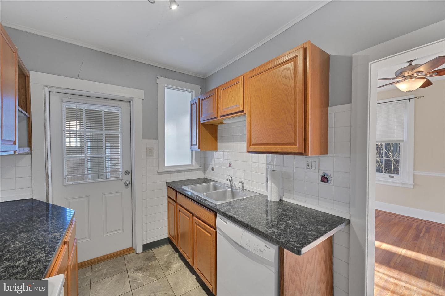 382 Sunset Road photo 10