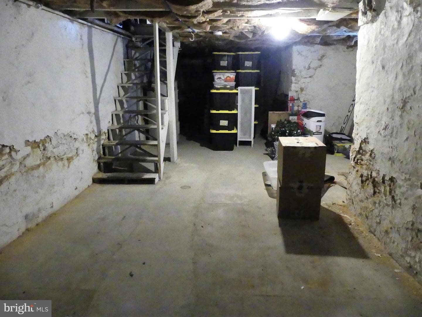 117 E Locust Street photo 23