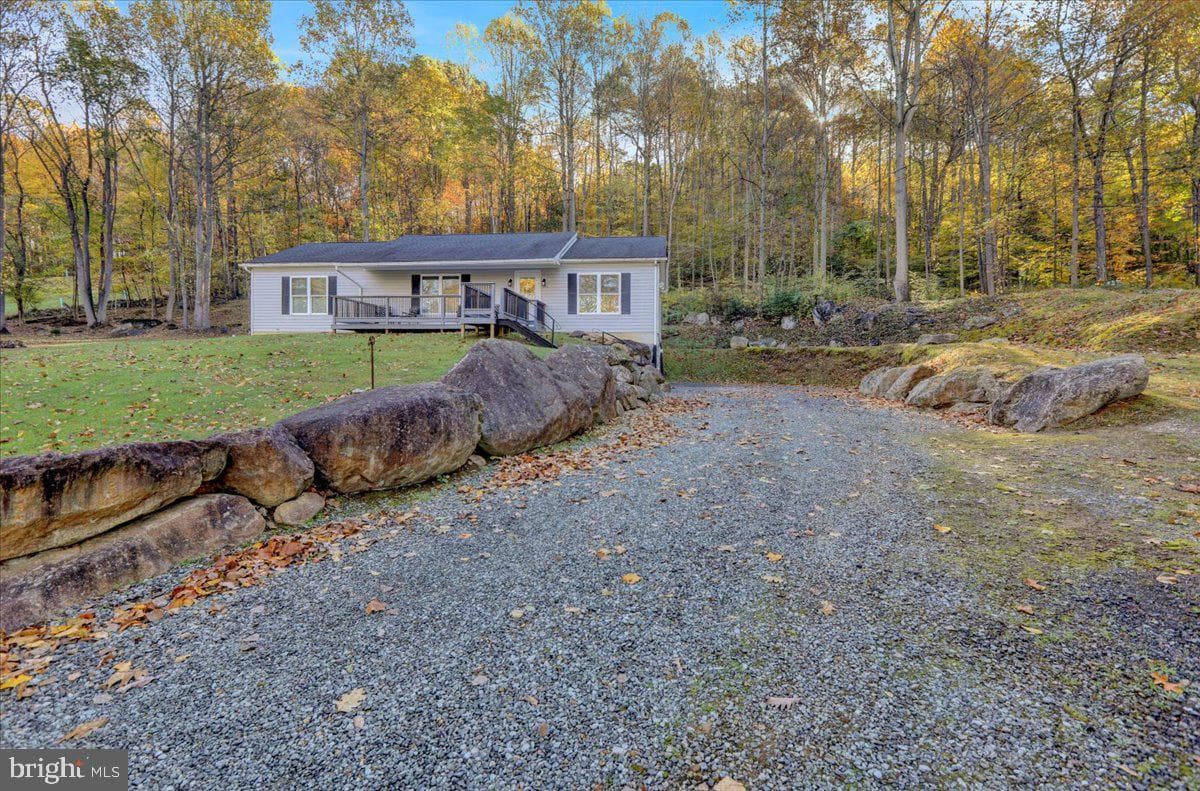 119 Smoketown Road photo 2