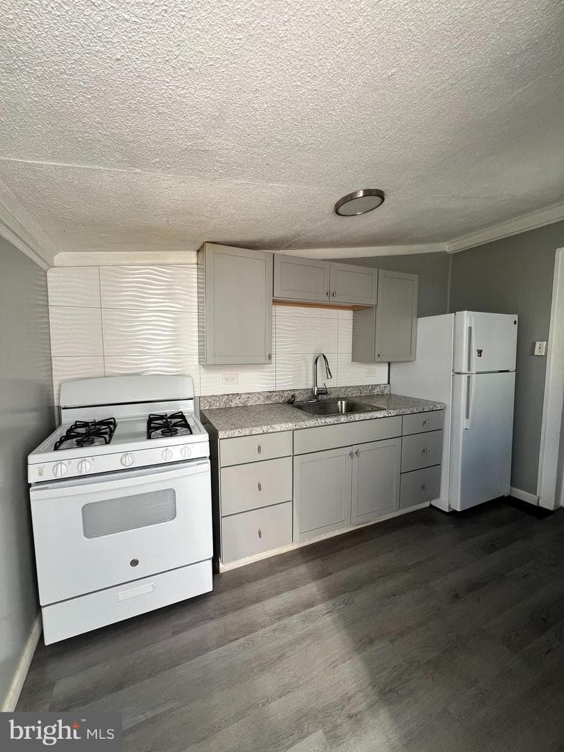 1264 Muhlenberg Street photo 3