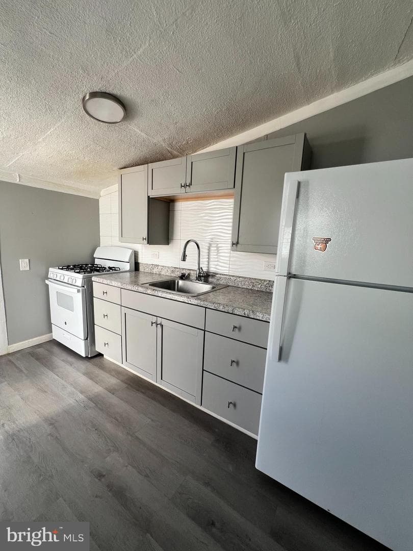 1264 Muhlenberg Street photo 4