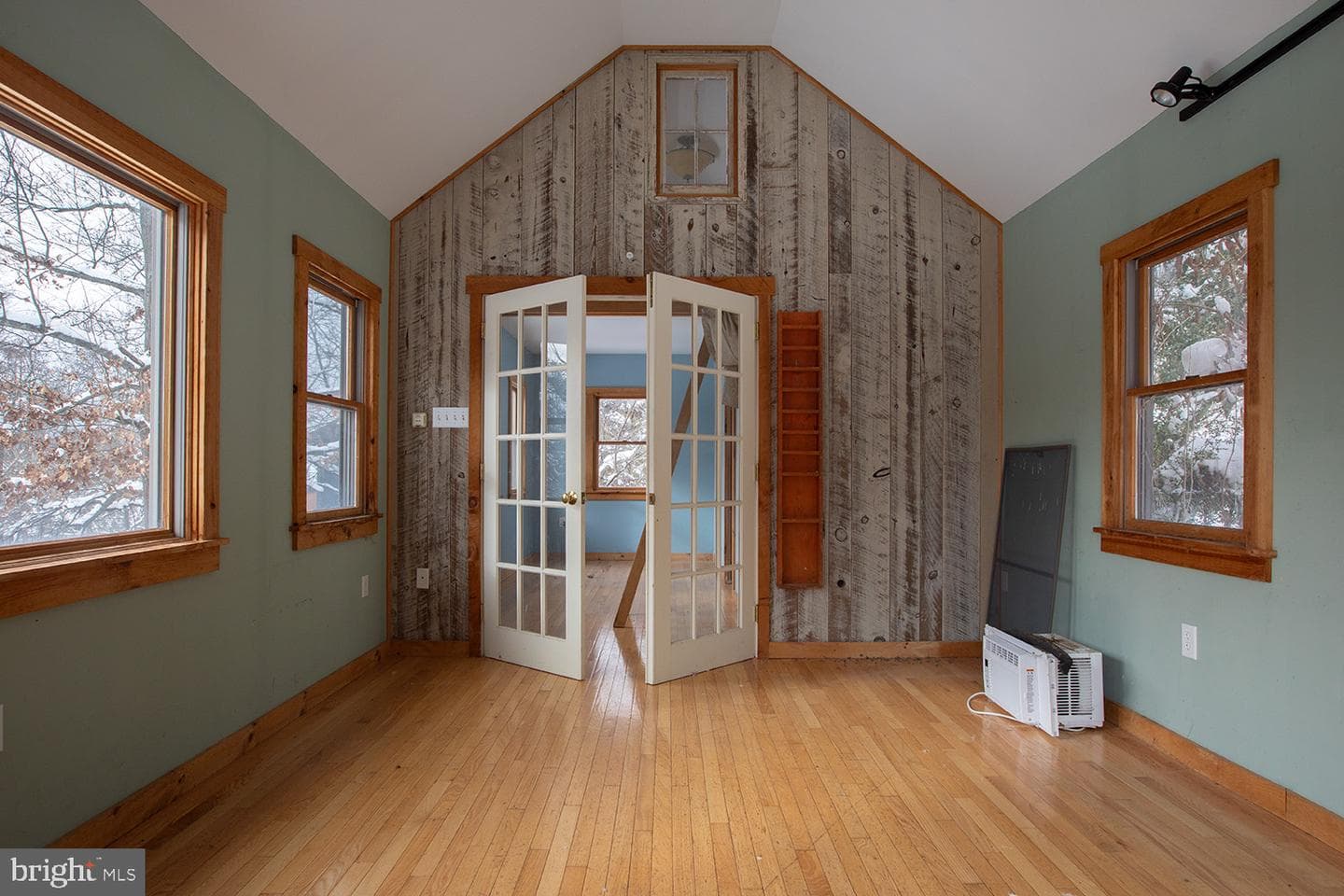 220 Dietrich Road photo 58