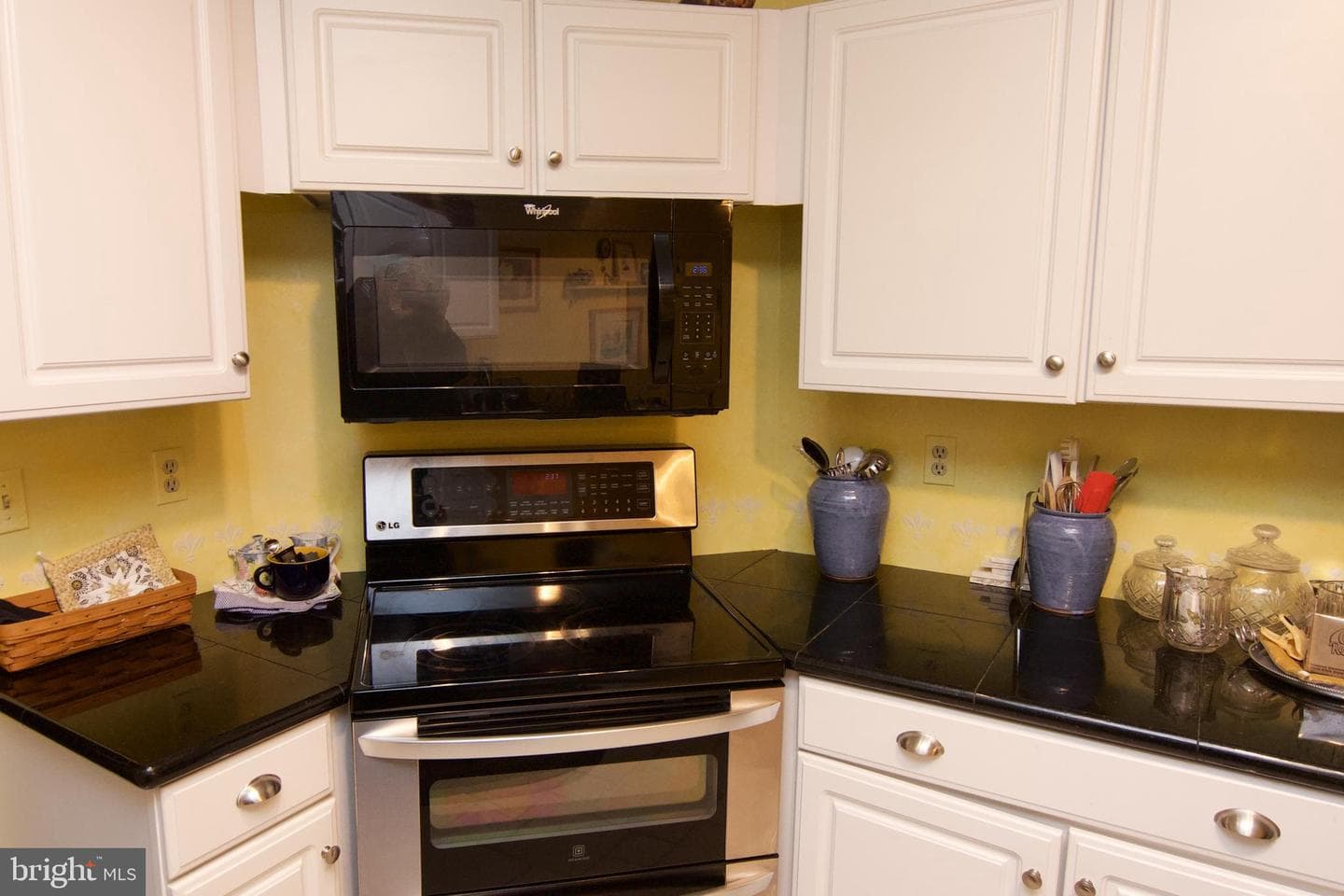 162 Hawthorne Court photo 13