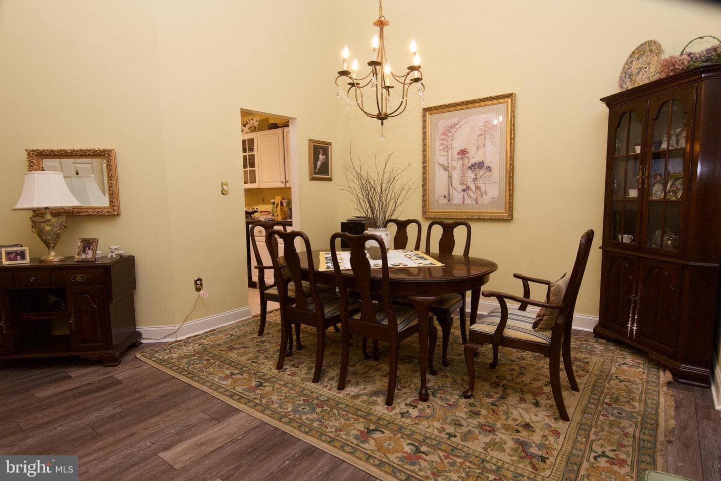 162 Hawthorne Court photo 9
