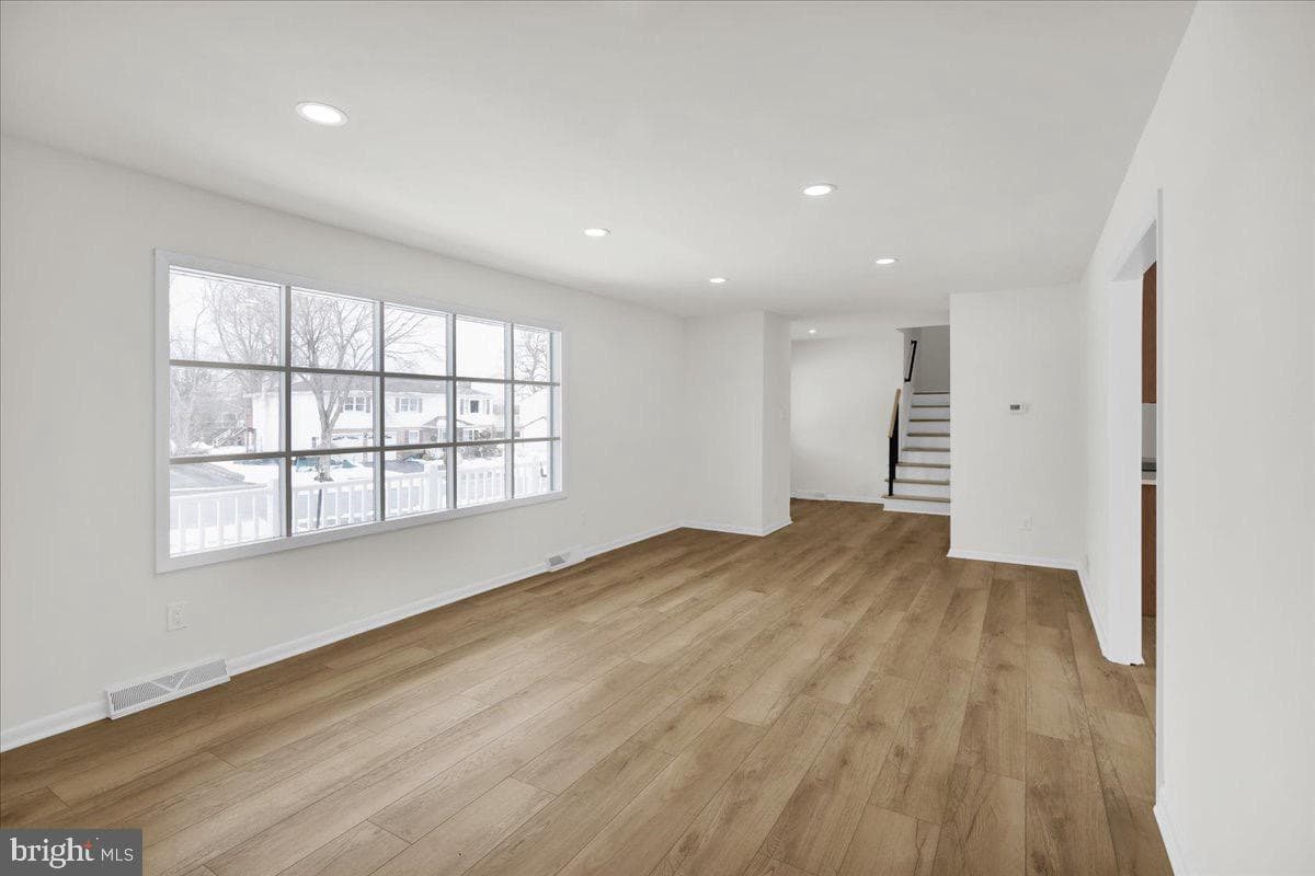 41 Dorchester Drive photo 12