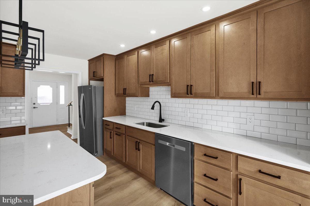 41 Dorchester Drive photo 19