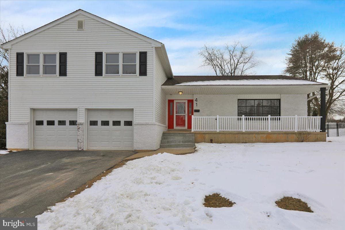 41 Dorchester Drive photo 2