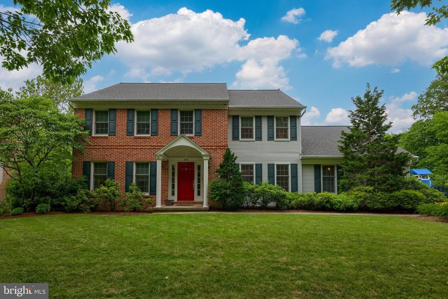 220 Sturbridge