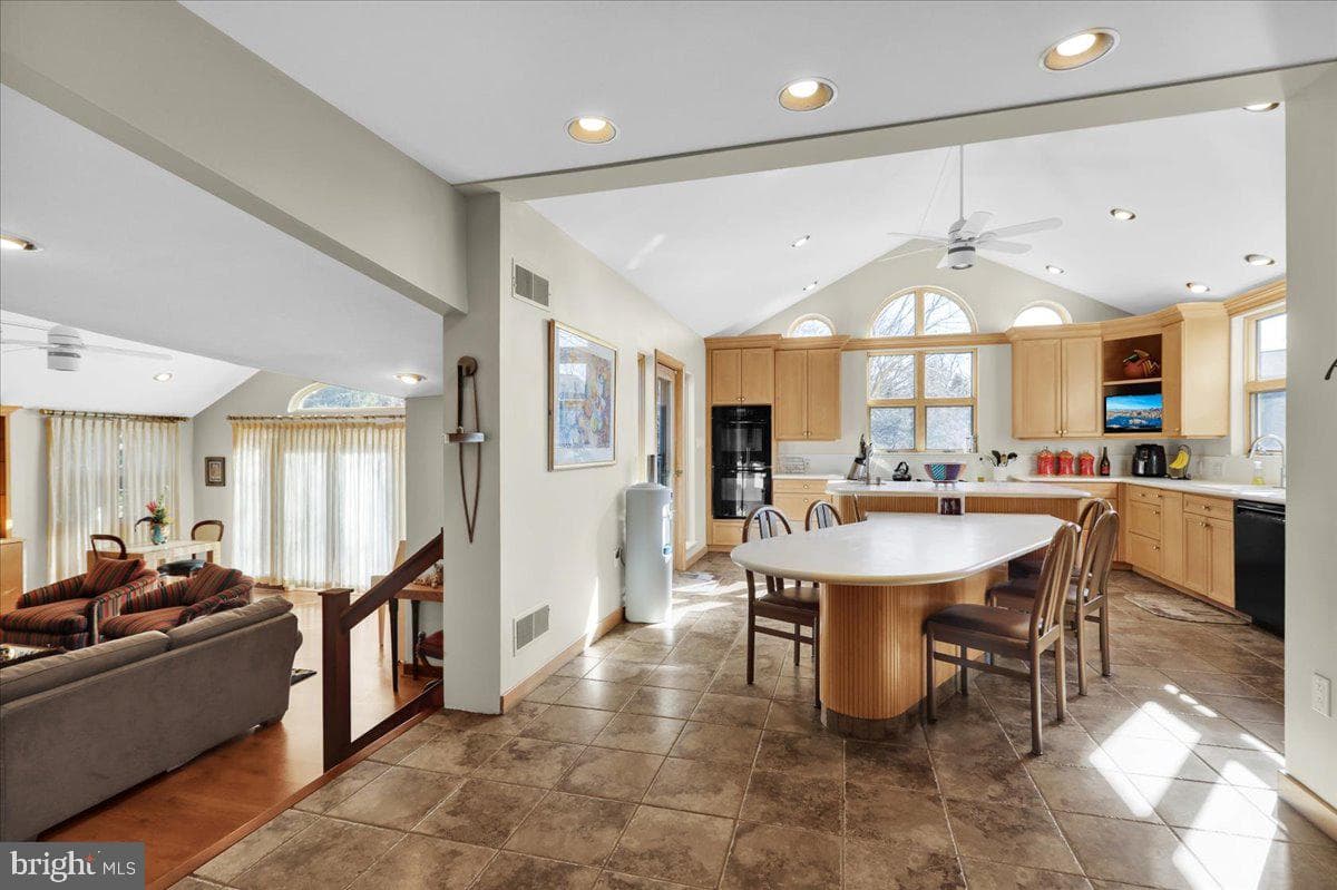 15 Courtleigh Place photo 11
