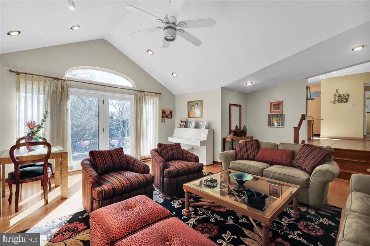 15 Courtleigh Place photo 18