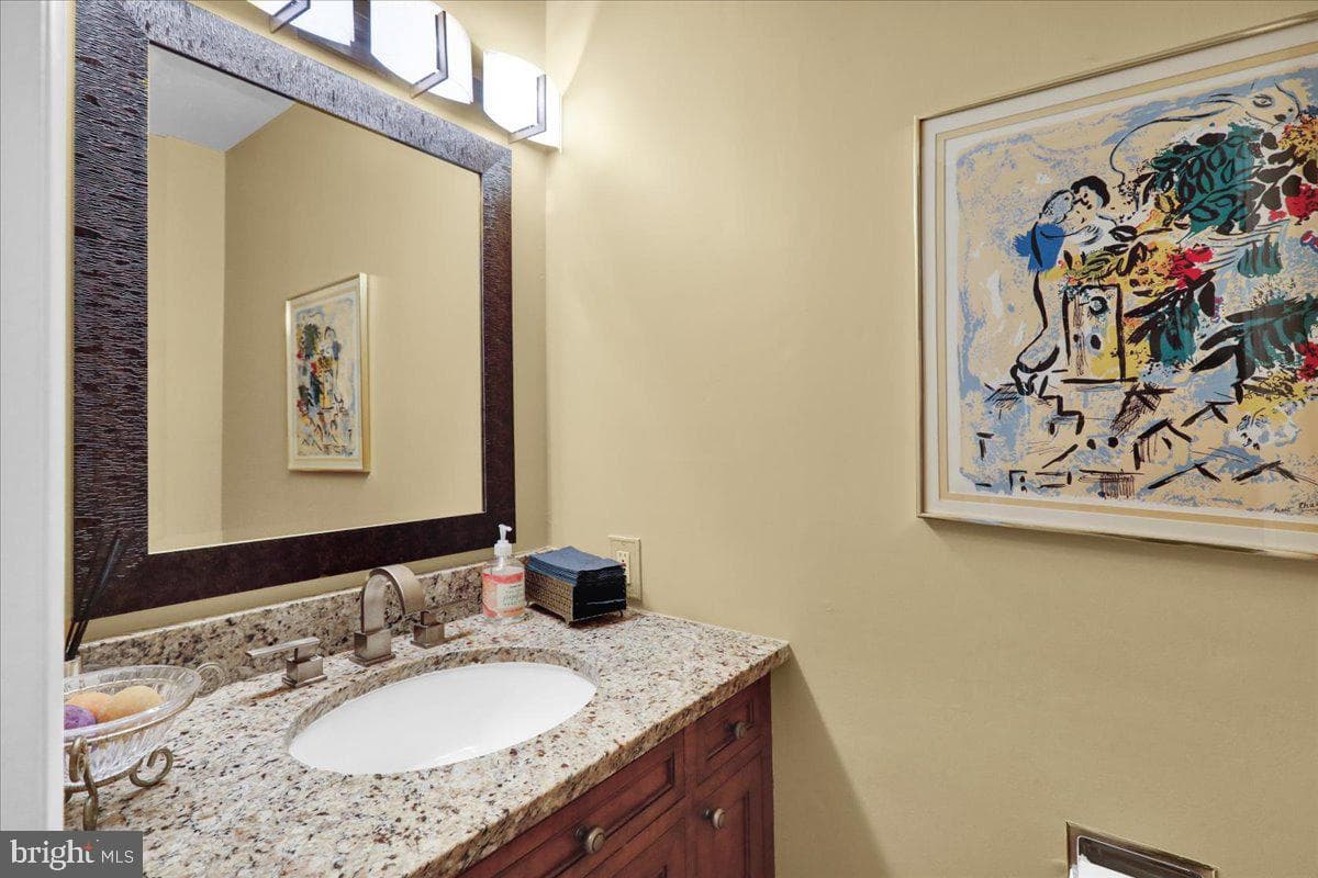 15 Courtleigh Place photo 20