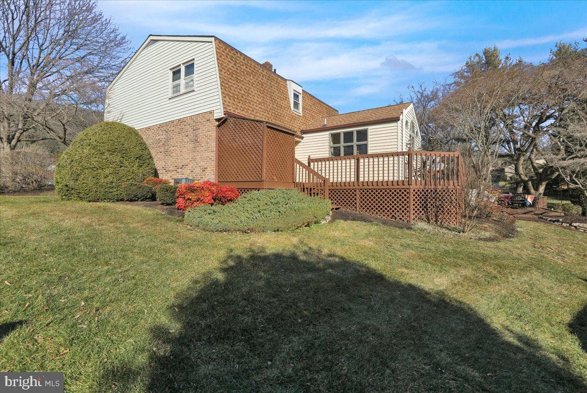 15 Courtleigh Place photo 36