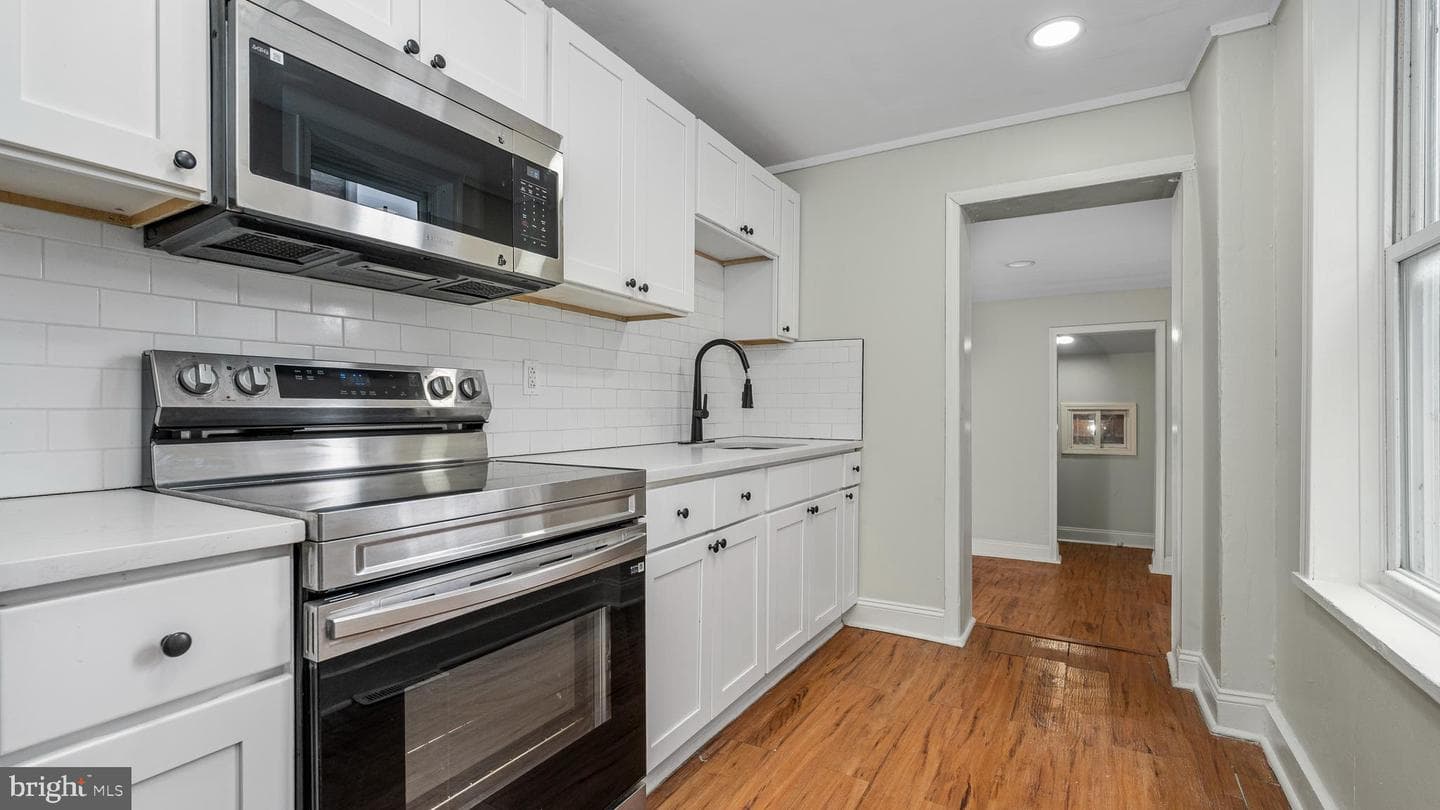 530 Maple Street photo 3