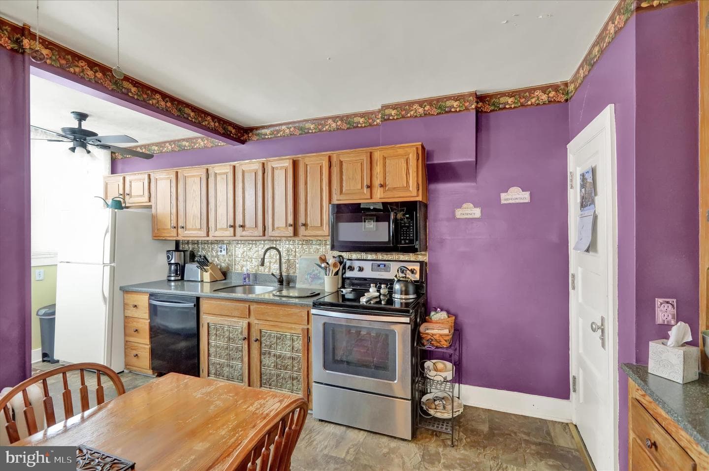 1415 Delaware Avenue photo 12