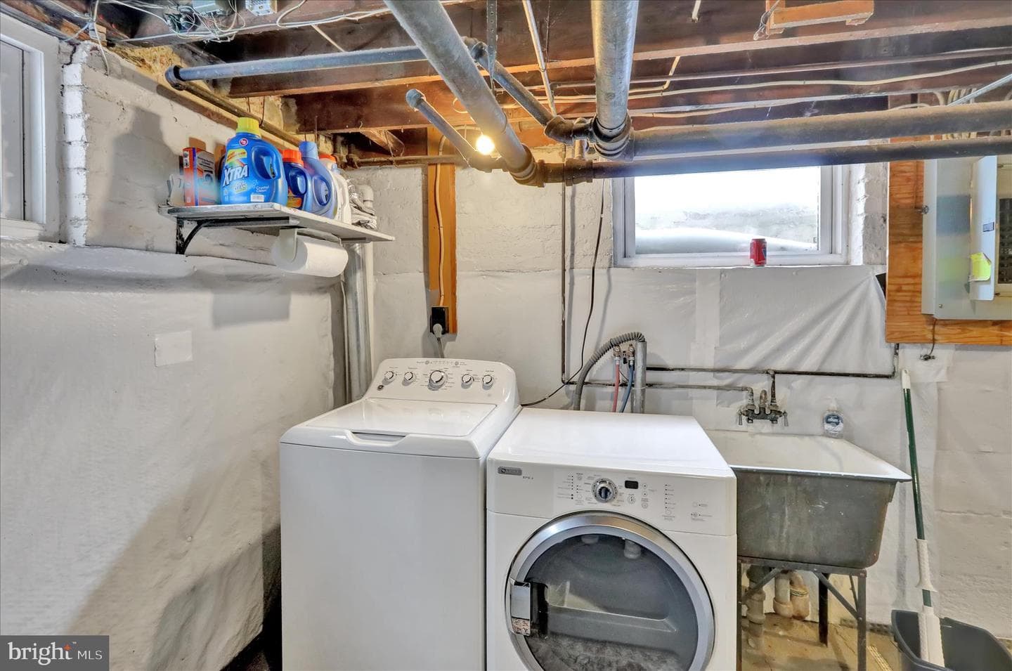 1415 Delaware Avenue photo 35