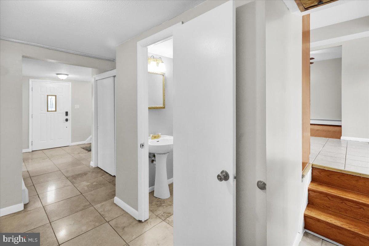 204 High Blvd photo 20