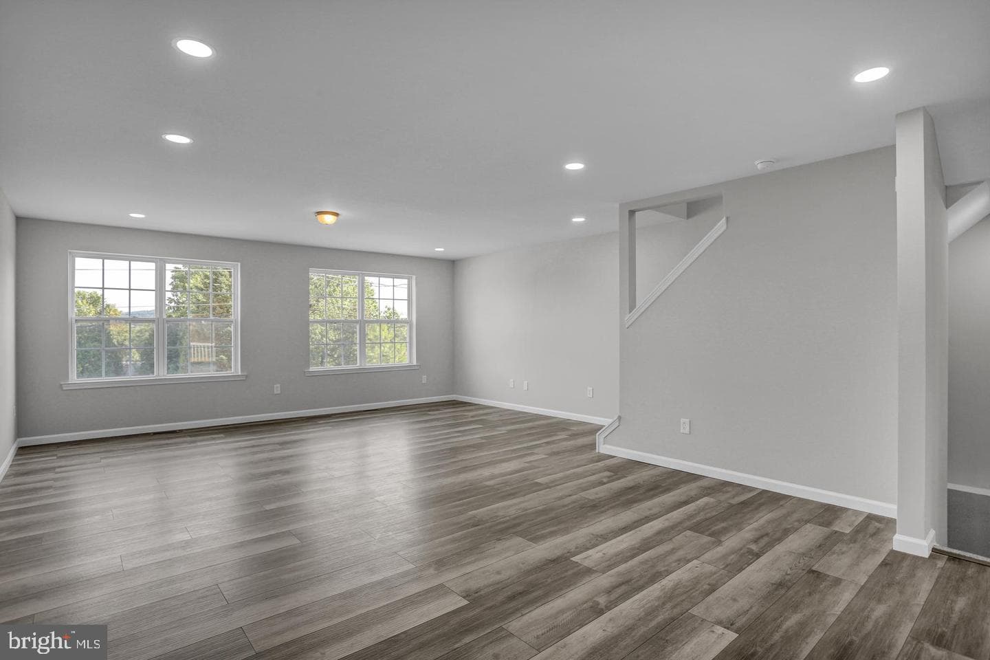 46 Rosalies Way photo 3