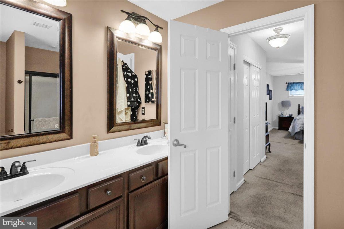 6 Lenape Drive photo 28