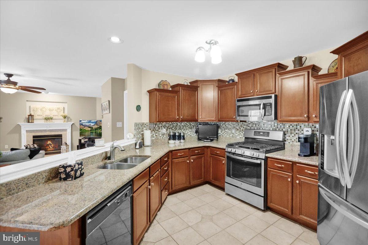 6 Lenape Drive photo 6