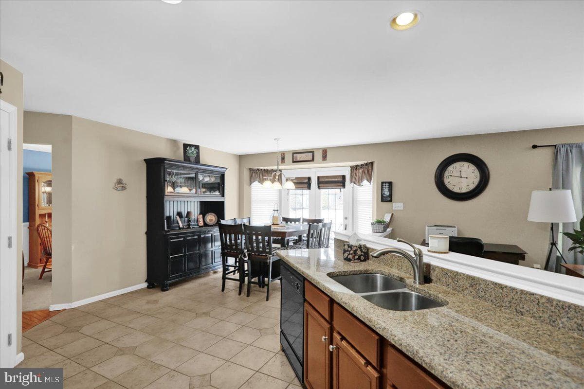 6 Lenape Drive photo 9