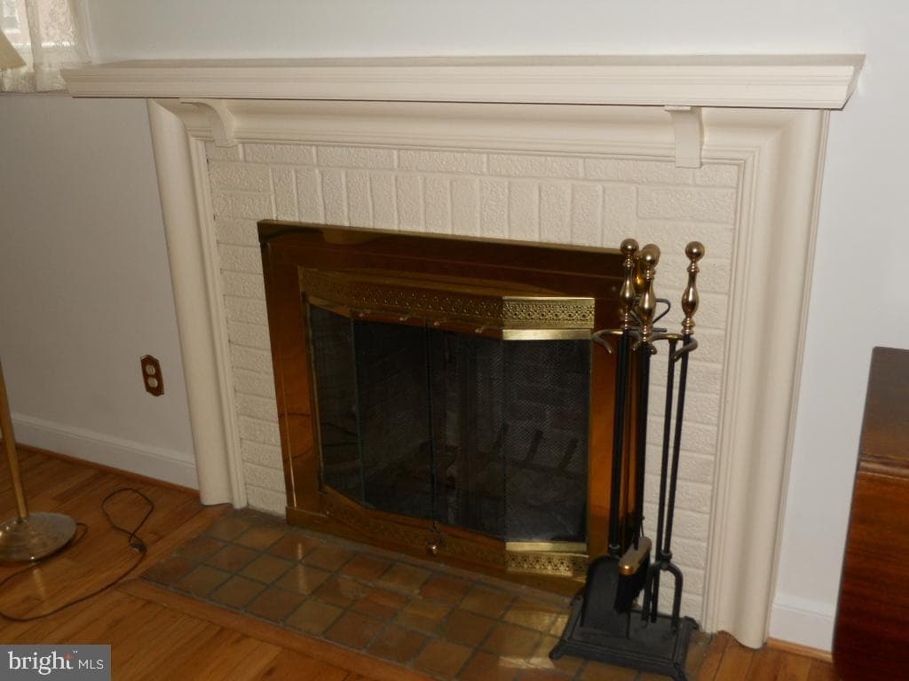 909 Brighton Avenue photo 8