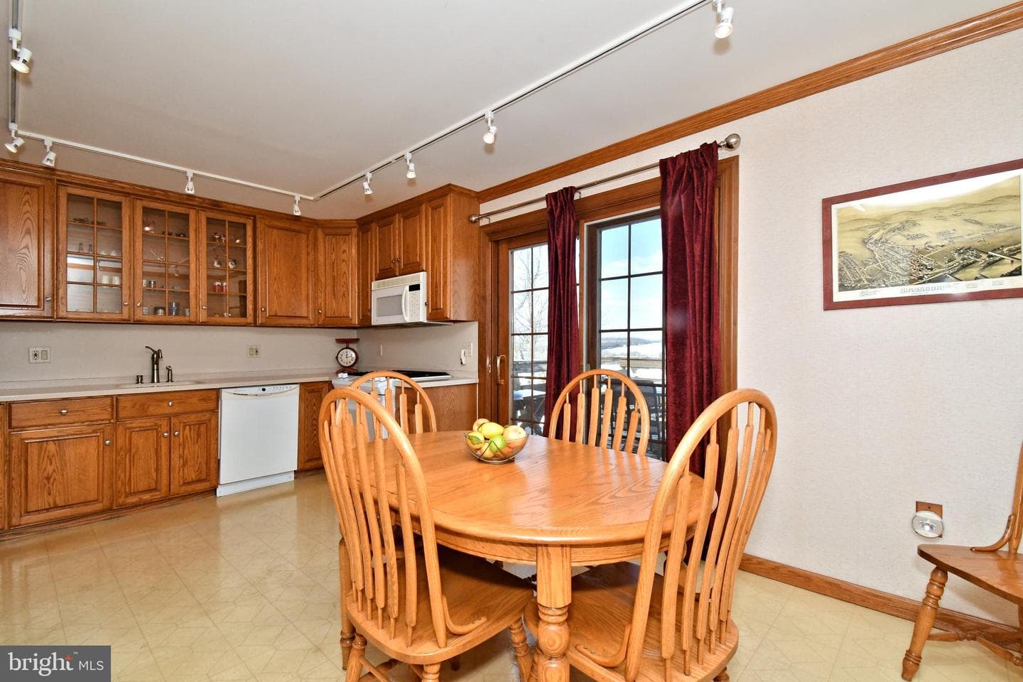 451 Silver Brook Drive photo 7