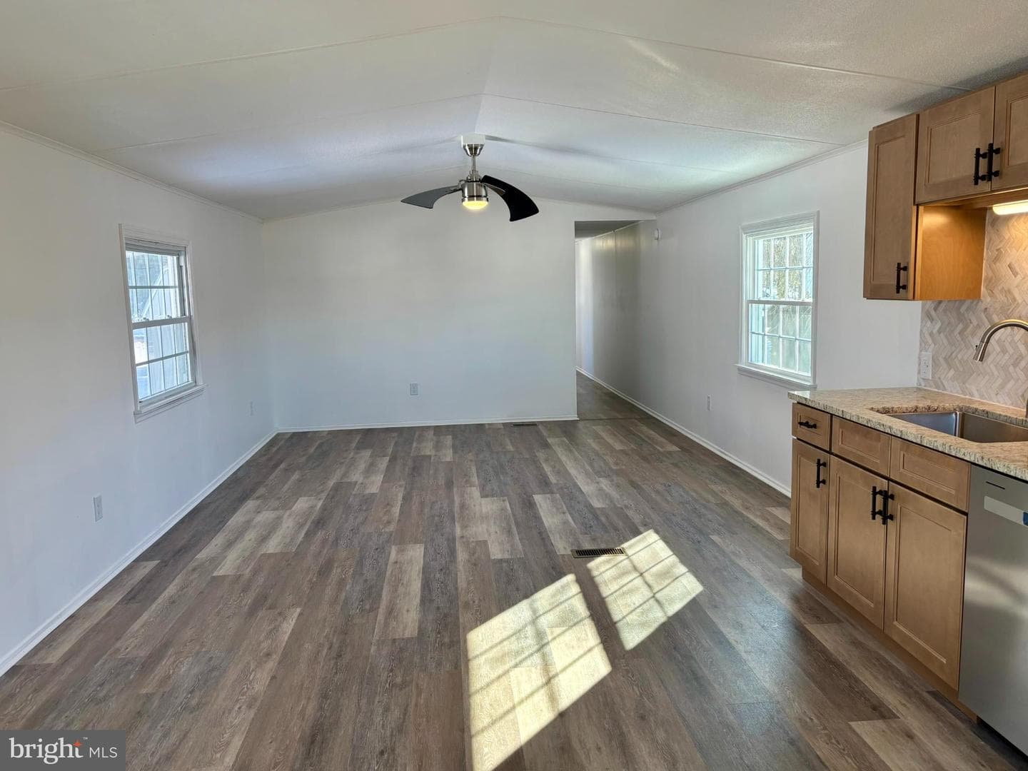 1004 Heath Avenue photo 10
