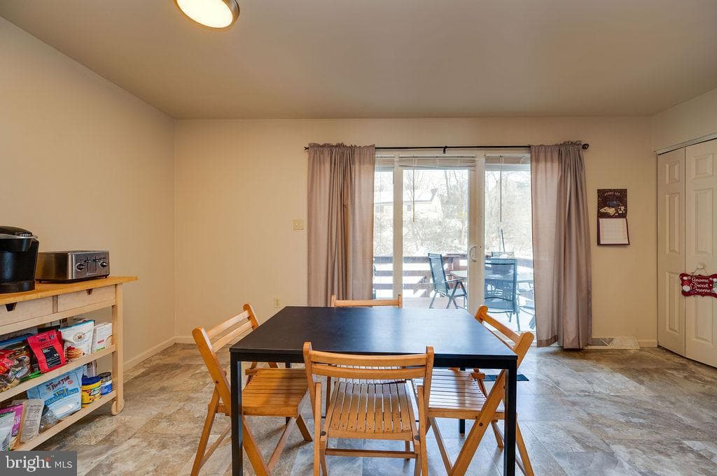 71 Winchester Court photo 11