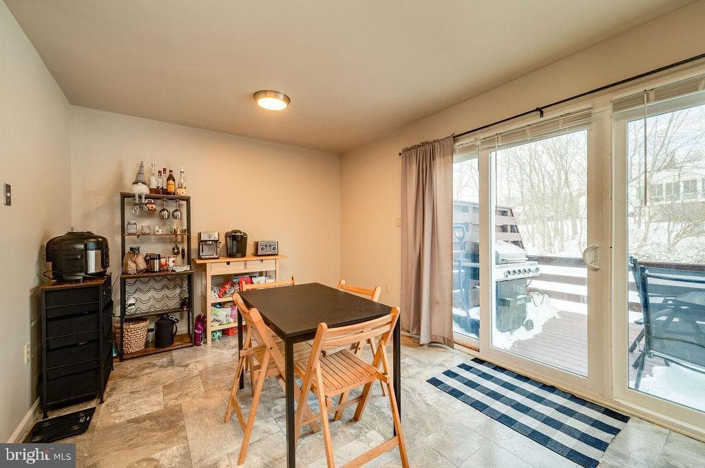 71 Winchester Court photo 13