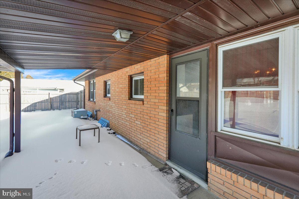 3375 North Street photo 3