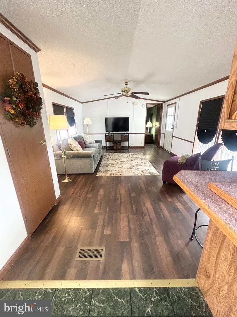 1079 Sage Avenue photo 4