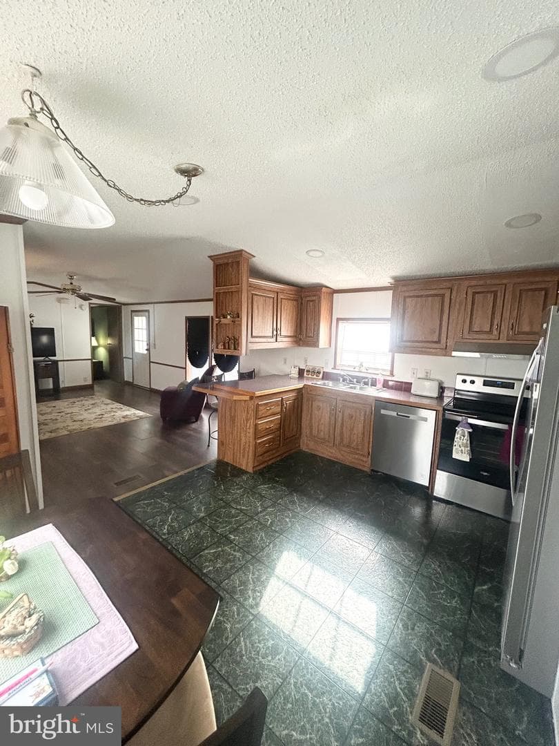 1079 Sage Avenue photo 6