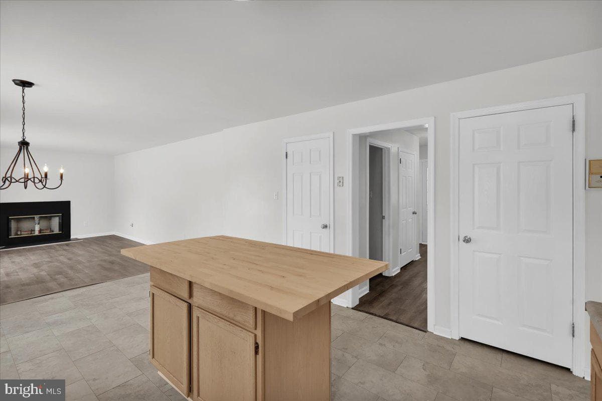 116 S Kelly Drive photo 10