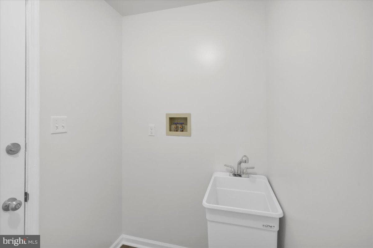 116 S Kelly Drive photo 16