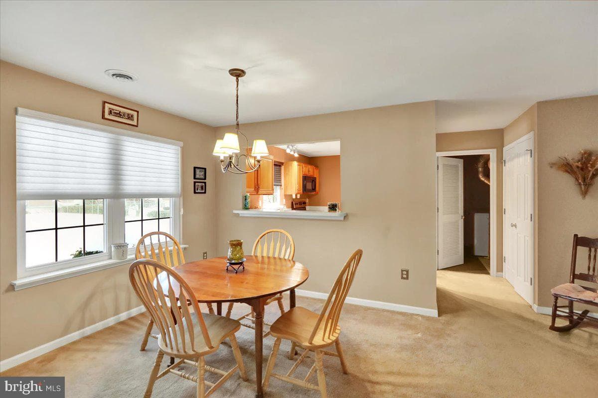 152 Heather Lane photo 10
