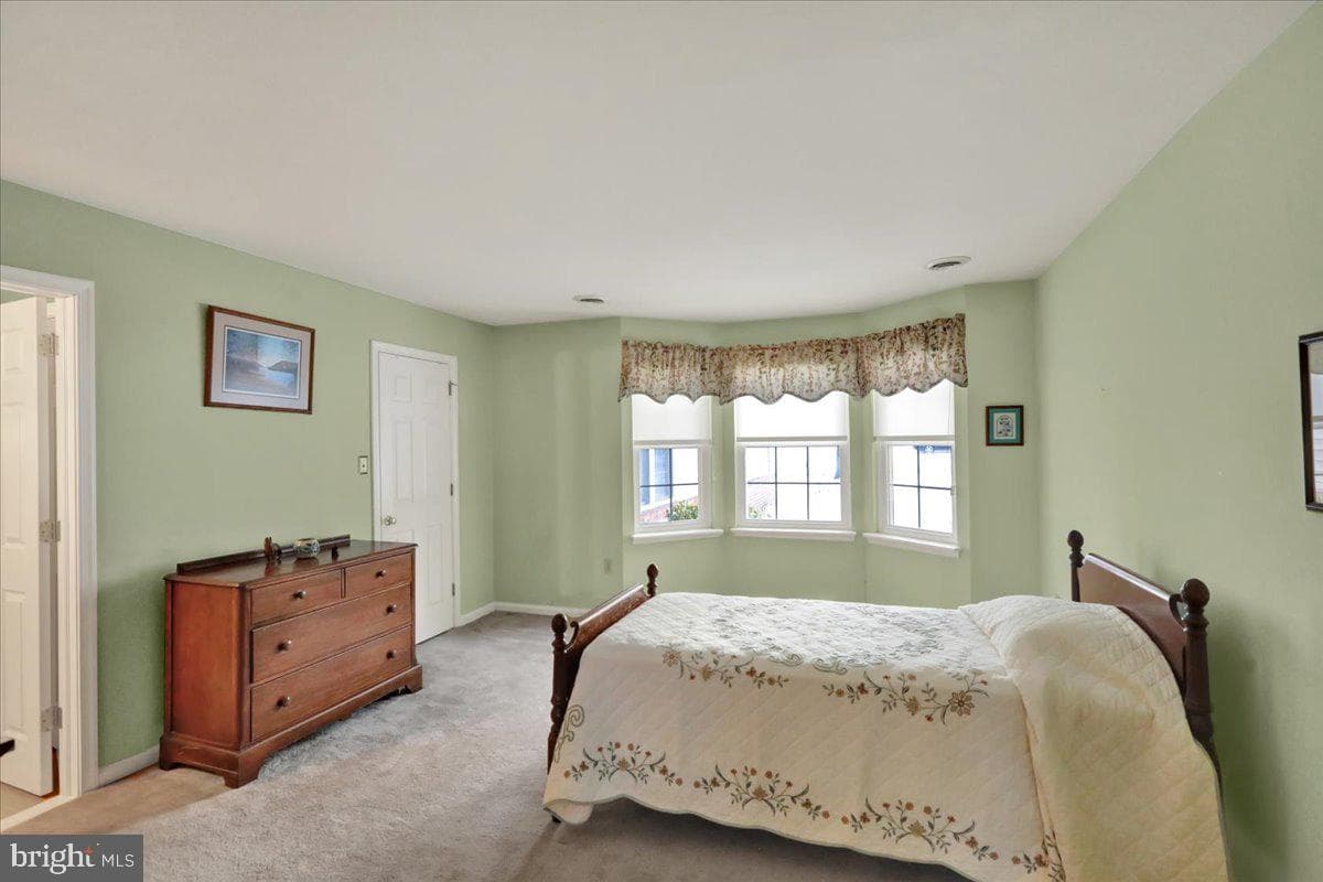 152 Heather Lane photo 14