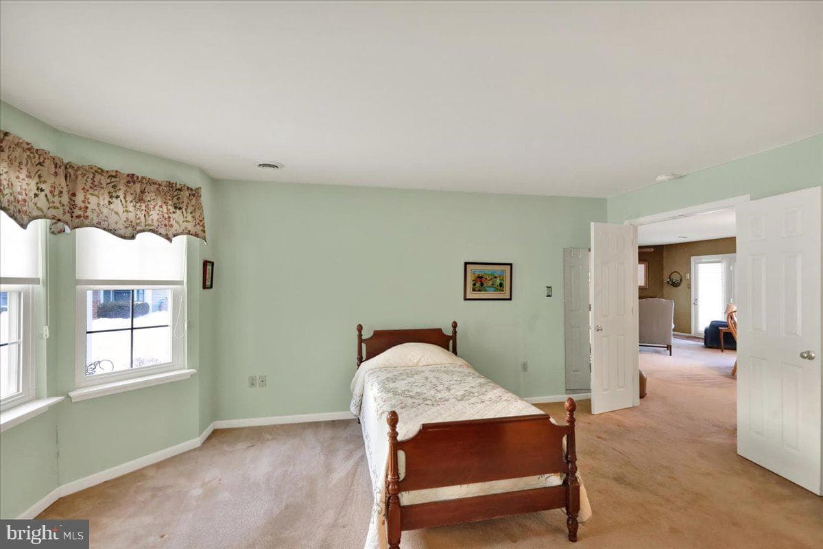 152 Heather Lane photo 15