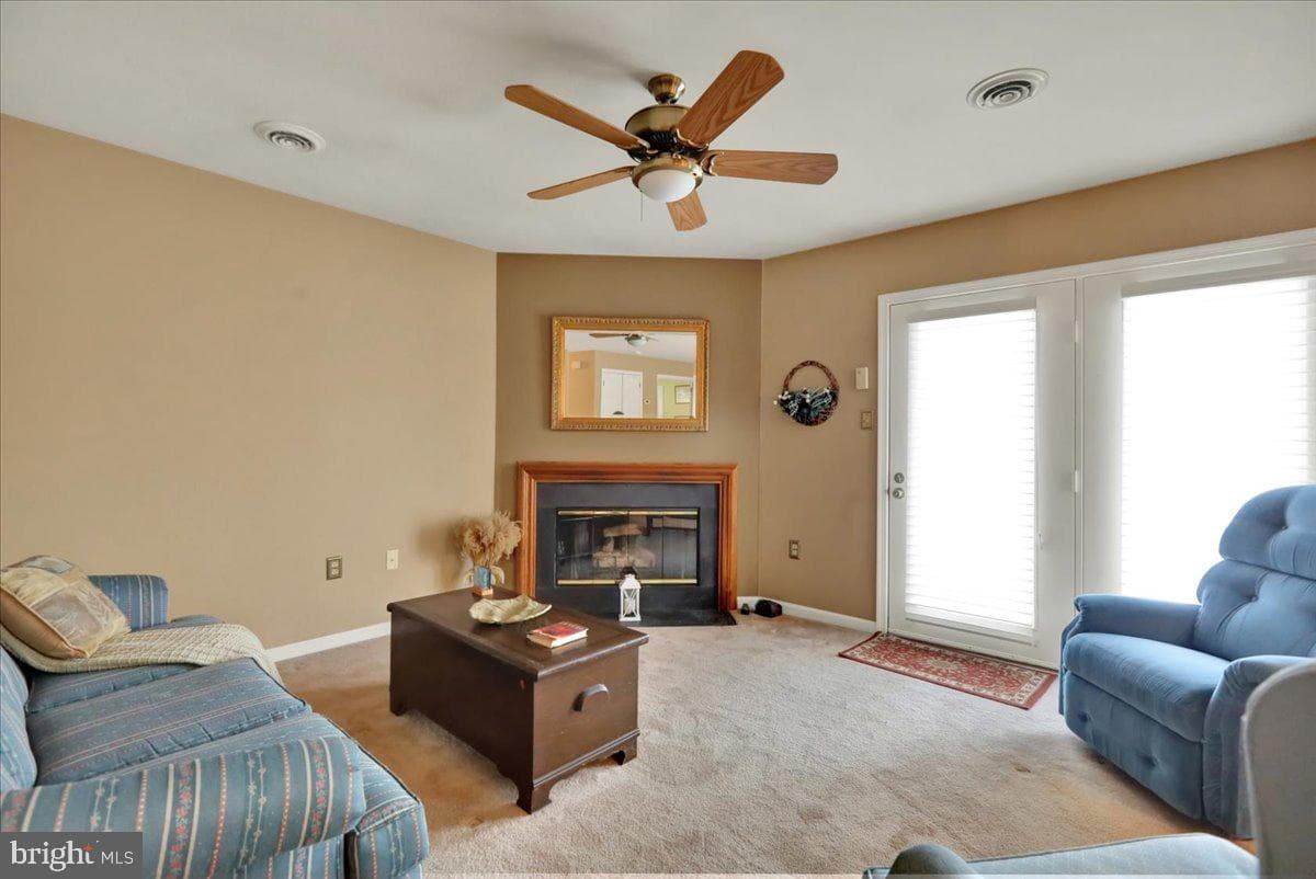 152 Heather Lane photo 7