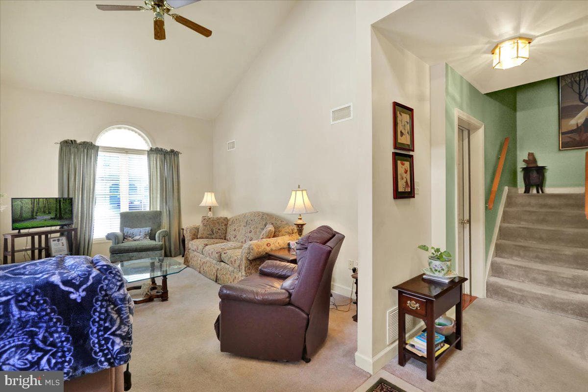 447 Epsilon Drive photo 29