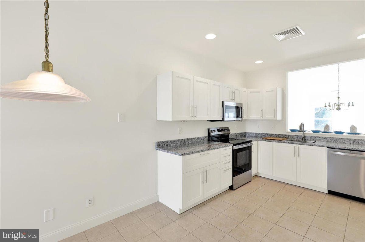 424 Oak Hill Lane photo 9