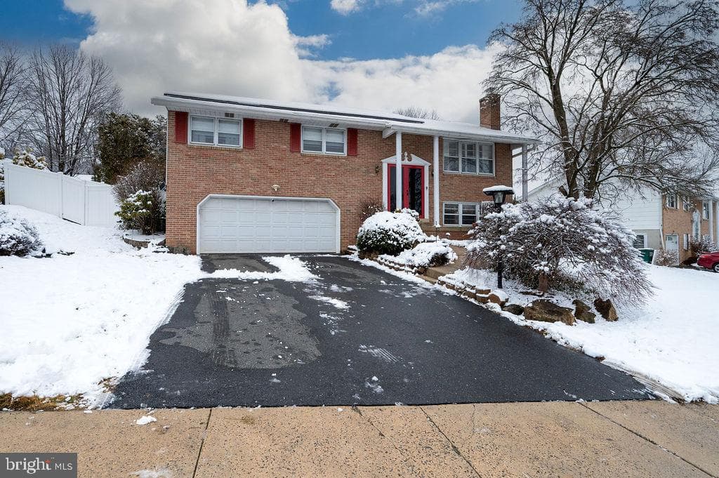31 Hearthstone Drive
