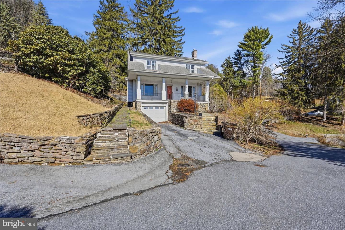 450 Fountain Avenue photo 3