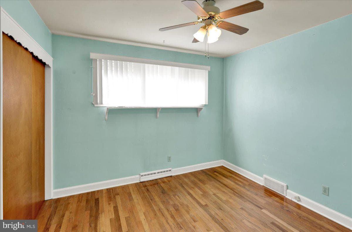 629 Lawrence Avenue photo 18