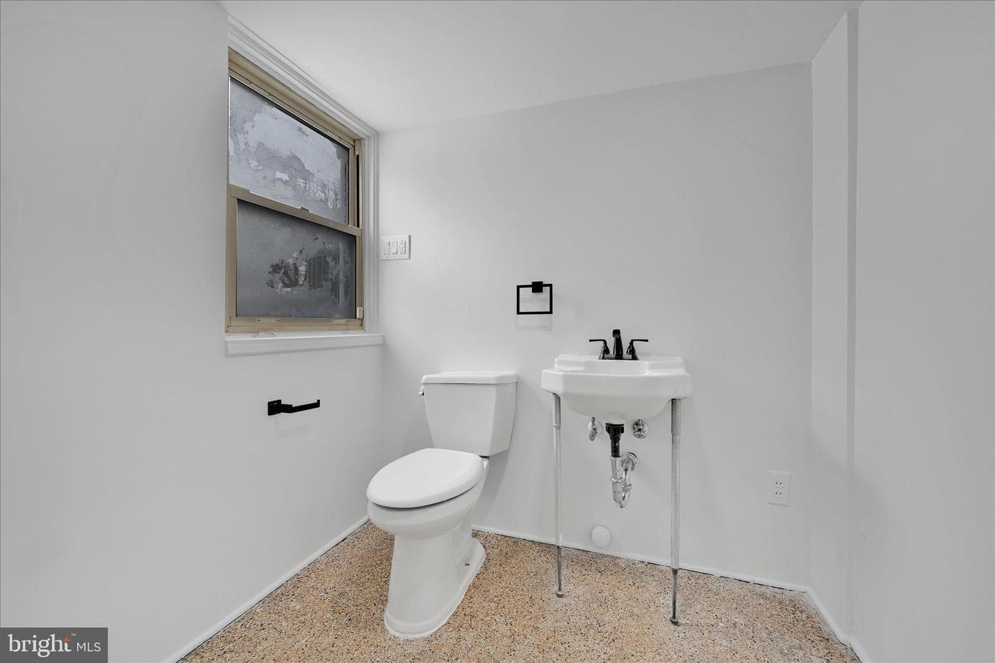 526 Harding Avenue photo 22