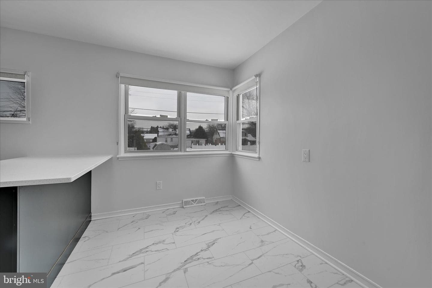 526 Harding Avenue photo 6