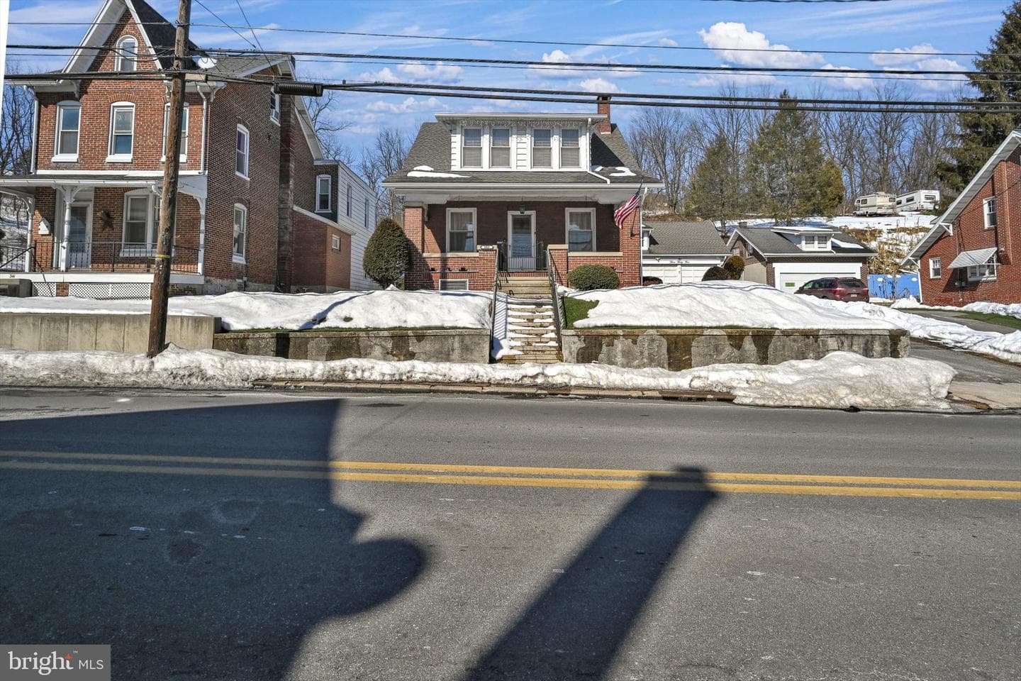 335 Main Street photo 4