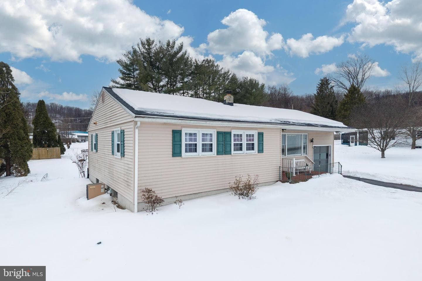 129 Old State Road photo 4