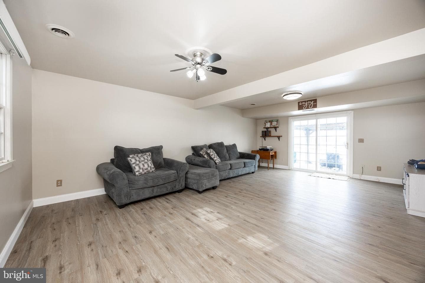 821 Colonial Drive photo 19
