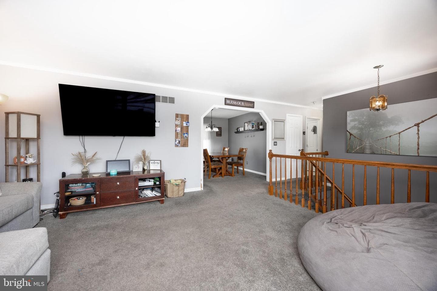 821 Colonial Drive photo 9
